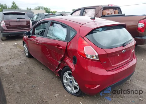 2014 Ford Fiesta Se z USA, uszkodzony, nr VIN 3FADP4EJ8EM240168